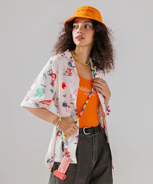 How to Incorporate a Portable Mini Fan into Your Street Style